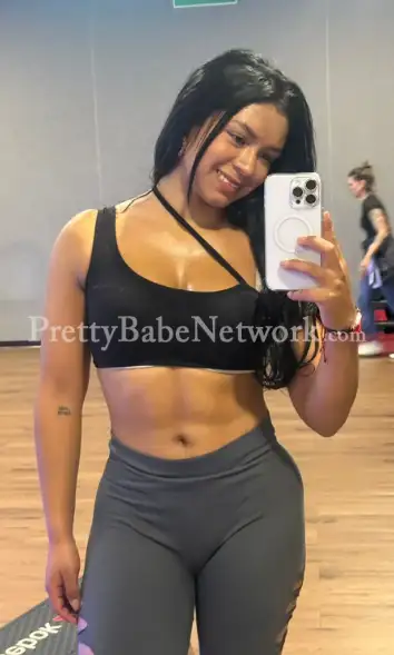 Authentic Cabin Crew Ankita—Mumbai Air Hostess Escort near Vashi for Elite GFE