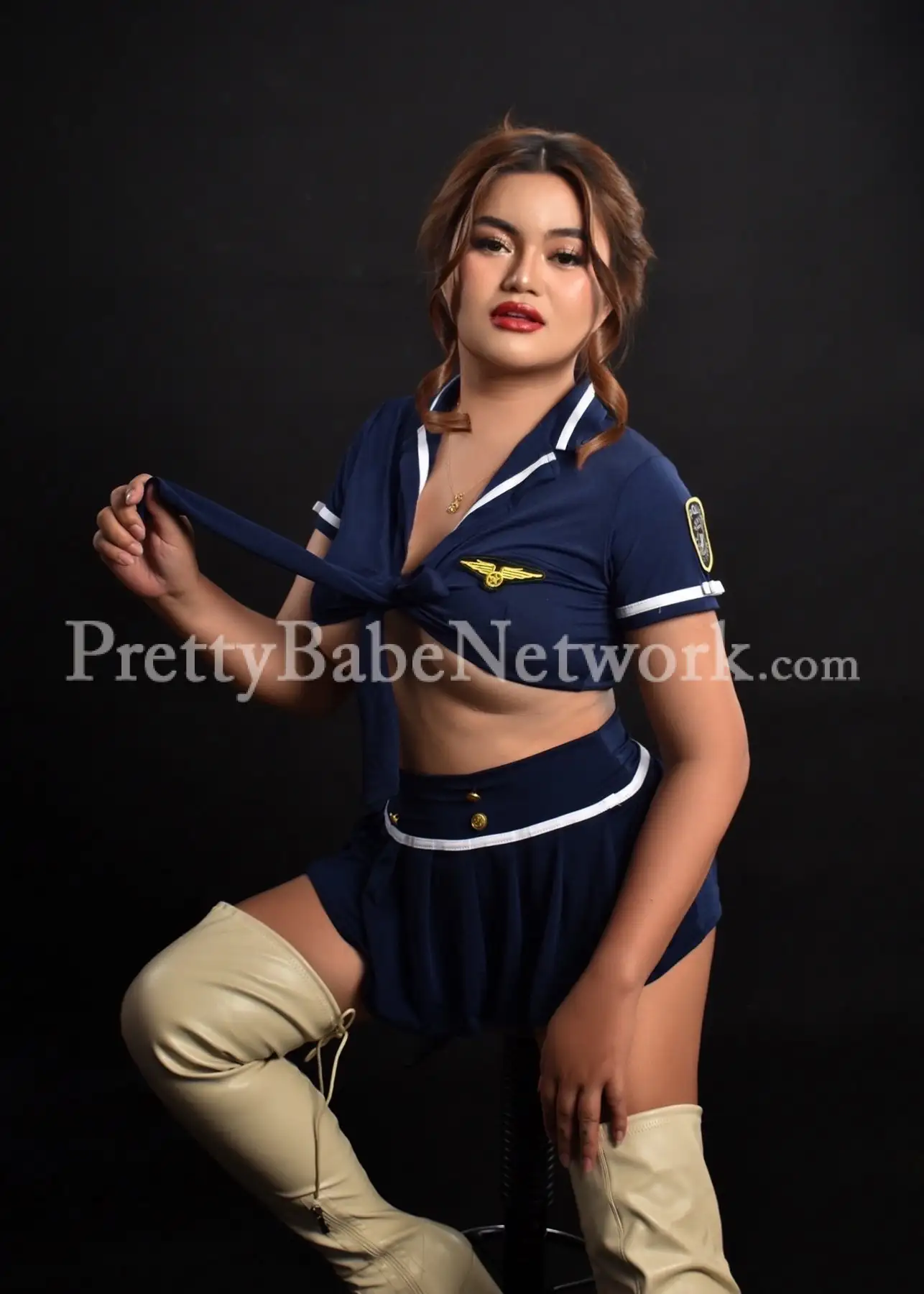 Air Hostess Spanish Escort in Kolkata Hyatt Hotel Waiting for Your Call