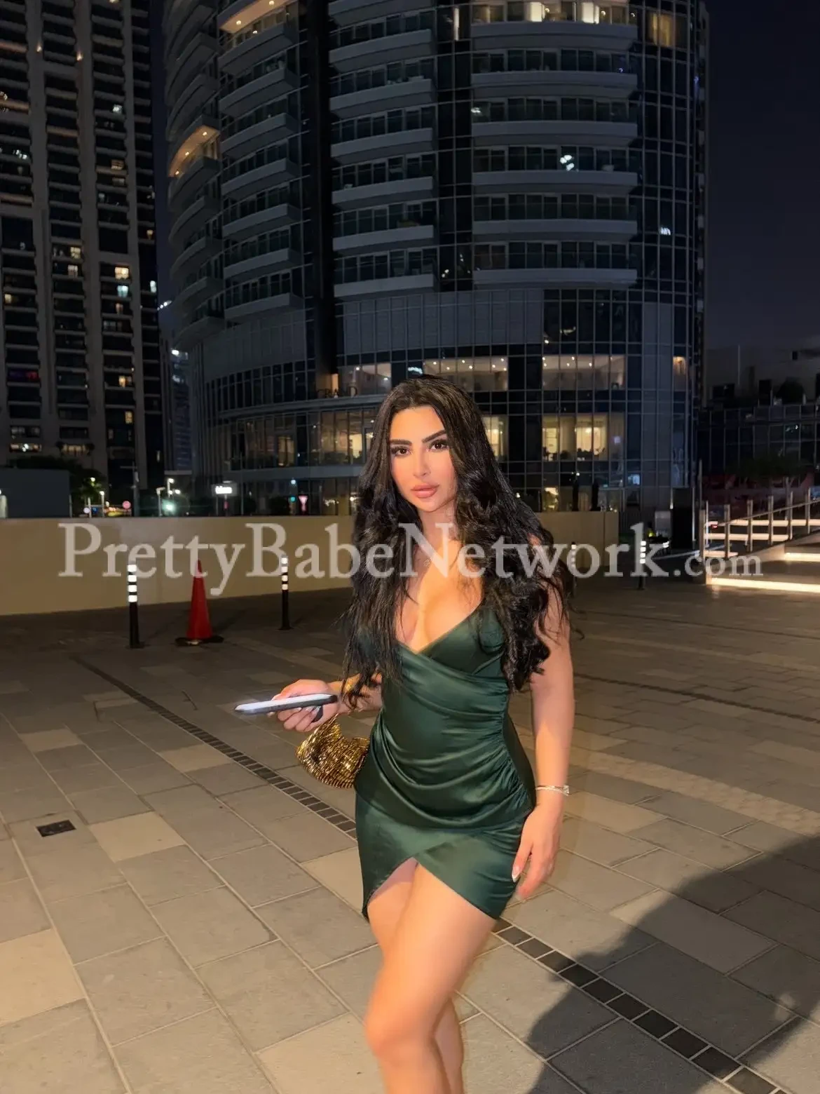 Moroccan Flight Attendant Elite Escort Fatiha Now in Central Park, Kolkata