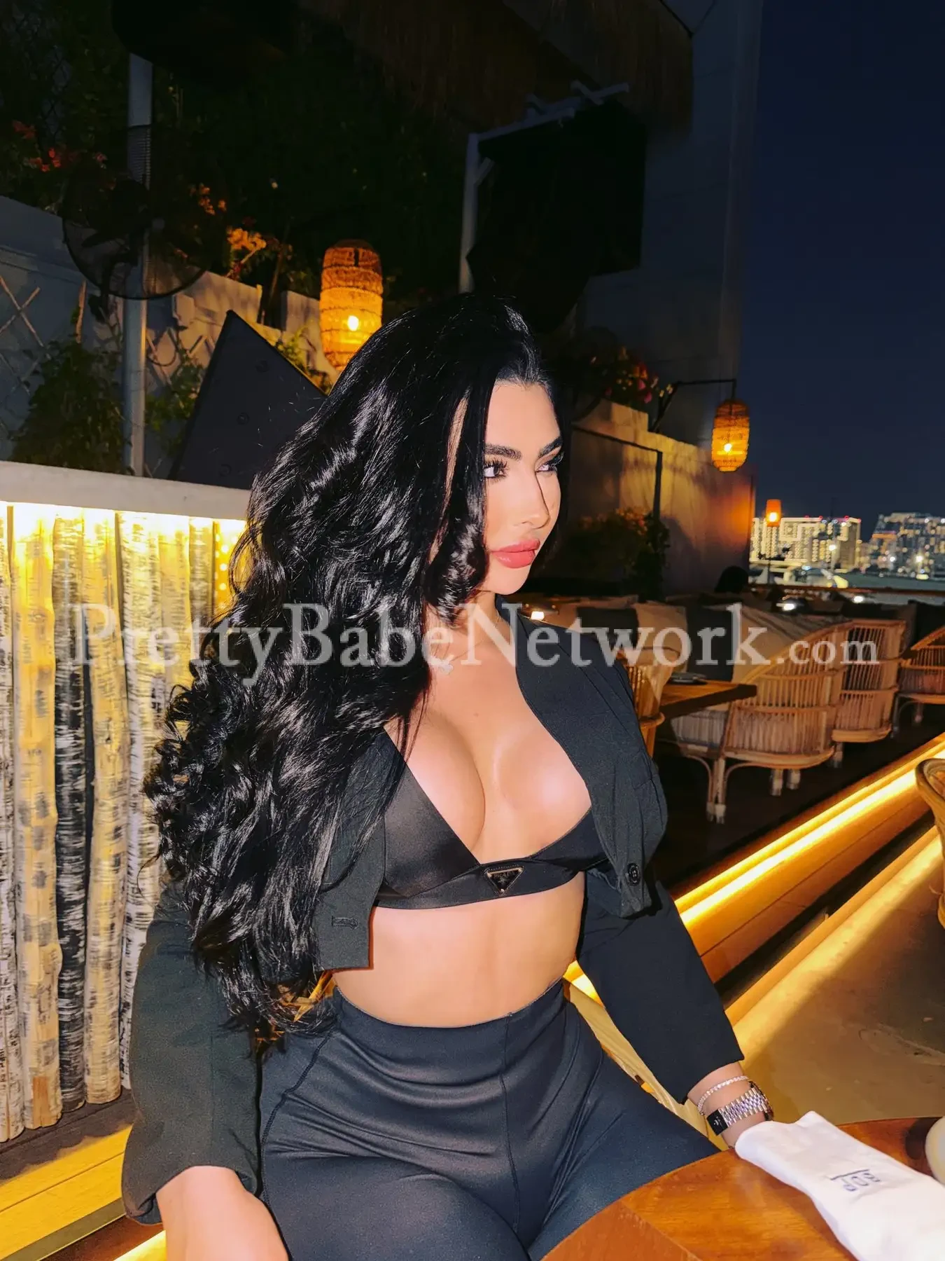 Moroccan Flight Attendant Elite Escort Fatiha Now in Central Park, Kolkata