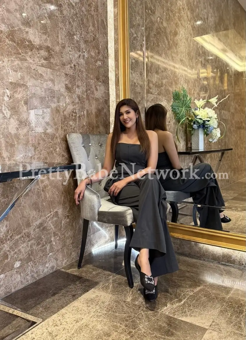 Thai Air Hostess & Escort Isara from Thailand Now in Gurgaon Sector 22! Come for Sex Meets