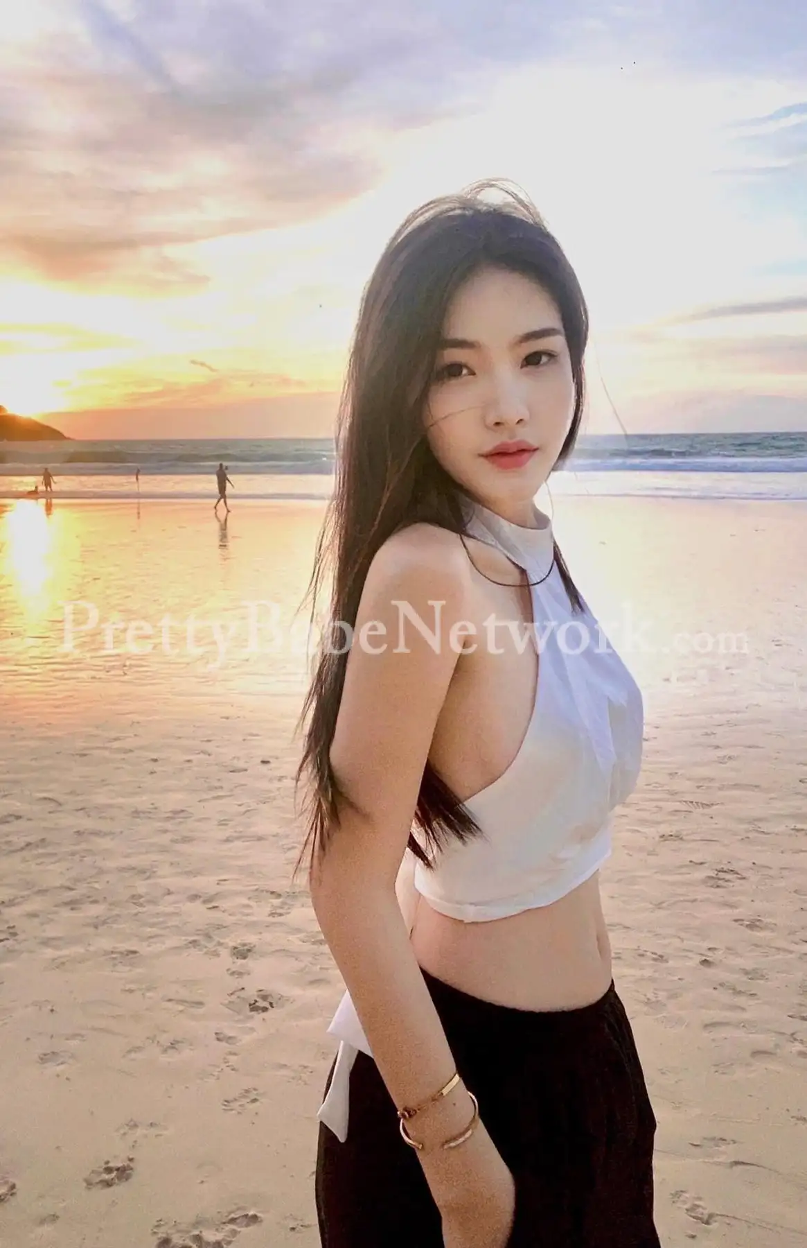 Back in Gurgaon, Julie Thai Escort near Ambience Island! Not Only for Massages