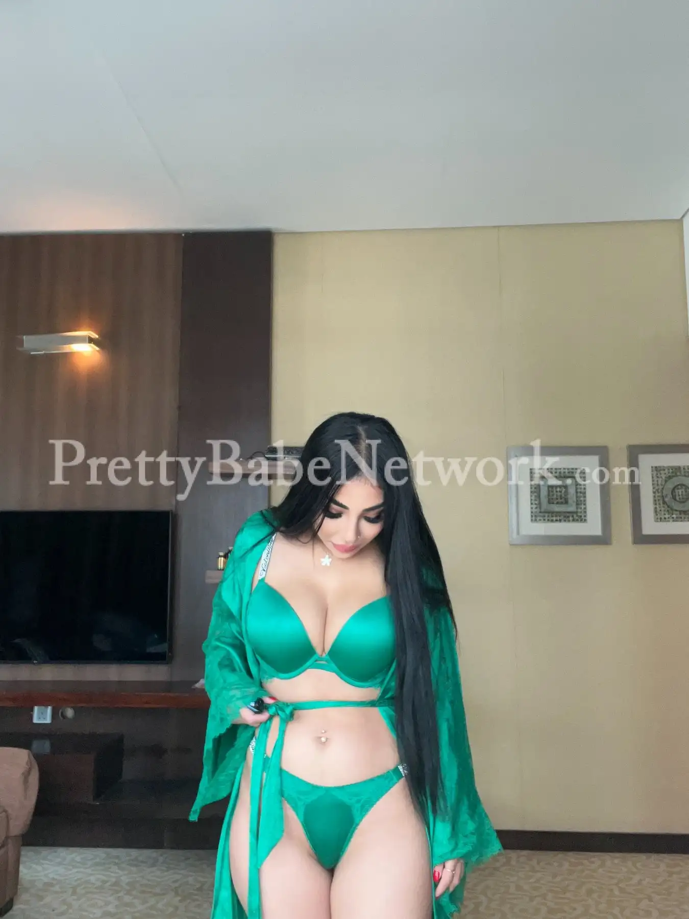 Turkish Escort in Kolkata, Malak! Let's Plan Our Erotic Rendezvous Tonight