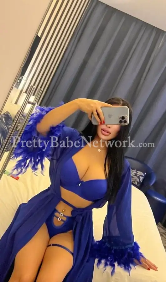 Turkish Escort in Kolkata, Malak! Let's Plan Our Erotic Rendezvous Tonight