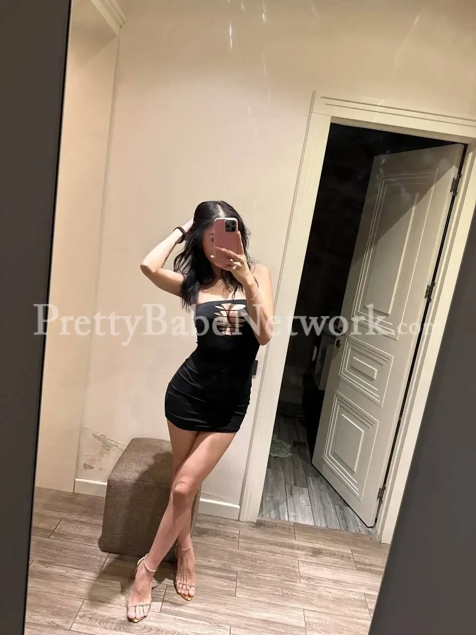 Meet Medina, a 25-year-old sexy Kazakhstani air hostess escort from GTB Nagar, Delhi