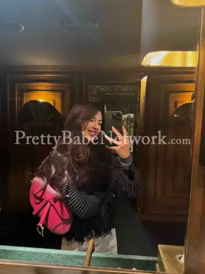 Indian Girl Akansha Here! Only WhatsApp! Location- Golf Course Road, Gurgaon