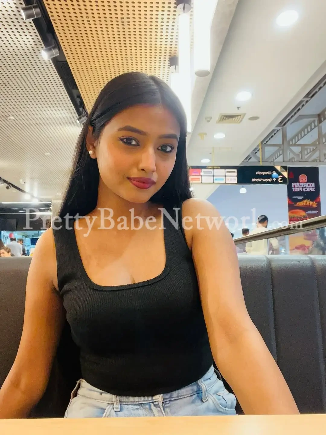 Young Gurgaon Call Girl Chavi Ready to Make Your Sex Dreams True