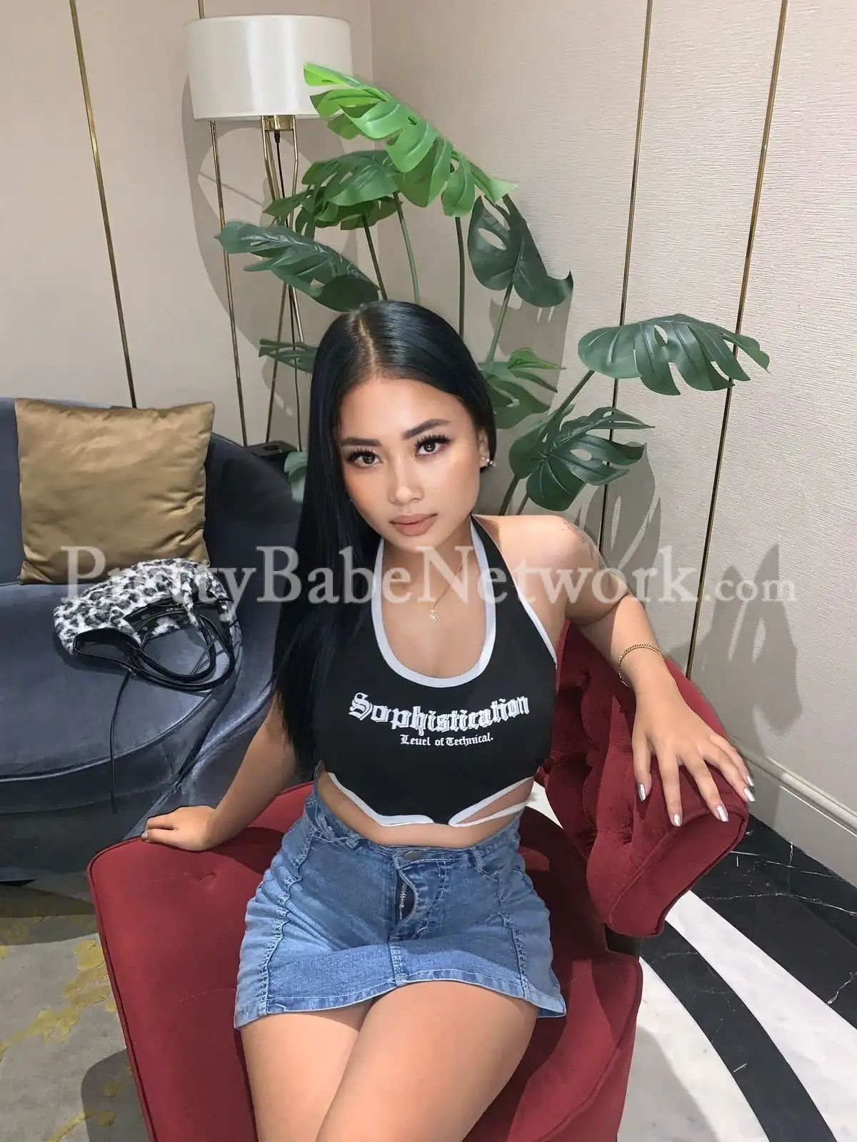 I'm Claudy- Indonesian Call Girl in Gurgaon Offering Best Hookup Services