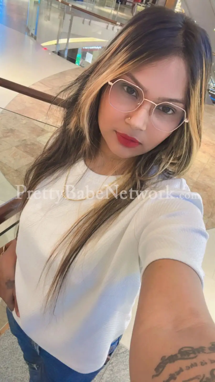 Hot College Escort Deepali in Gurgaon Sector 89 for Incall & Outcall All Over City