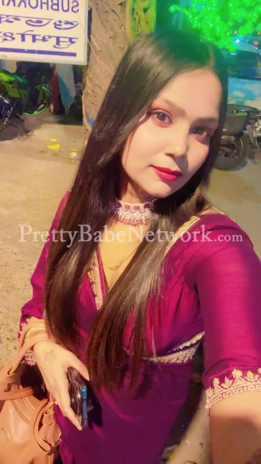 Hot College Escort Deepali in Gurgaon Sector 89 for Incall & Outcall All Over City