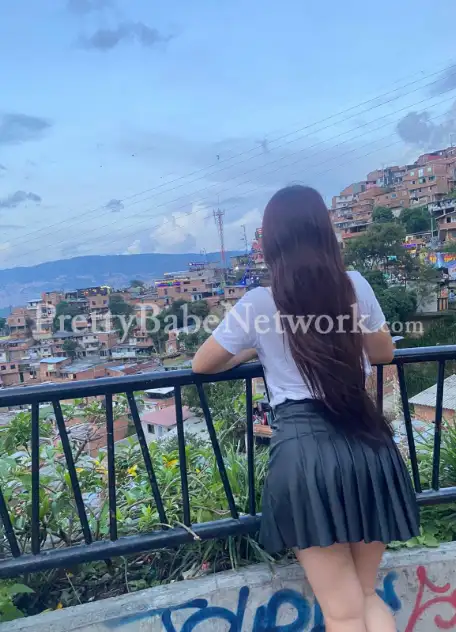 Seductive Commerce Student Kanchan—Spicy College Escort in Kalyan for GFE