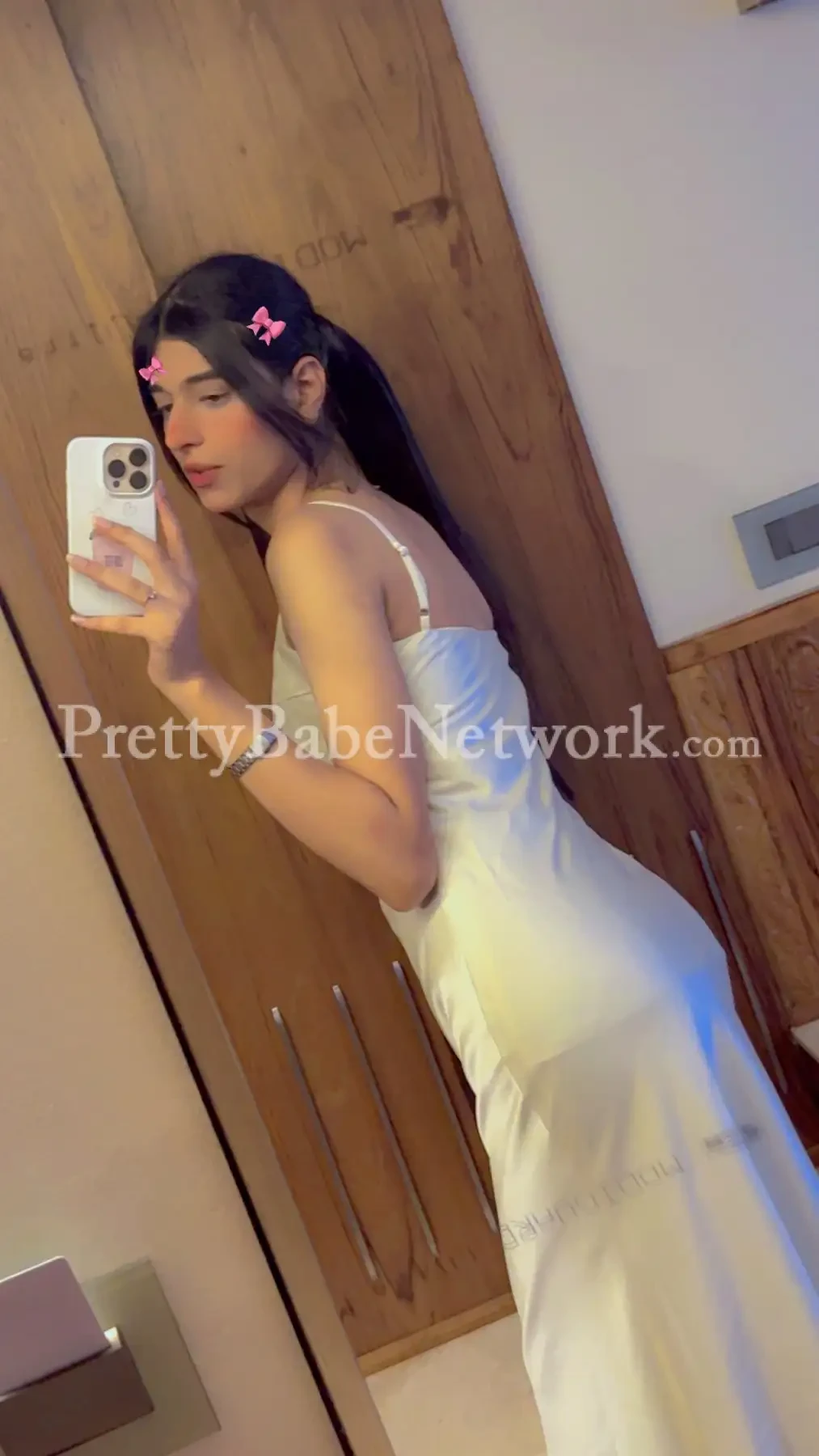 Independent College Call Girl in Gurgaon Kanika for Cam Shows & Hookups