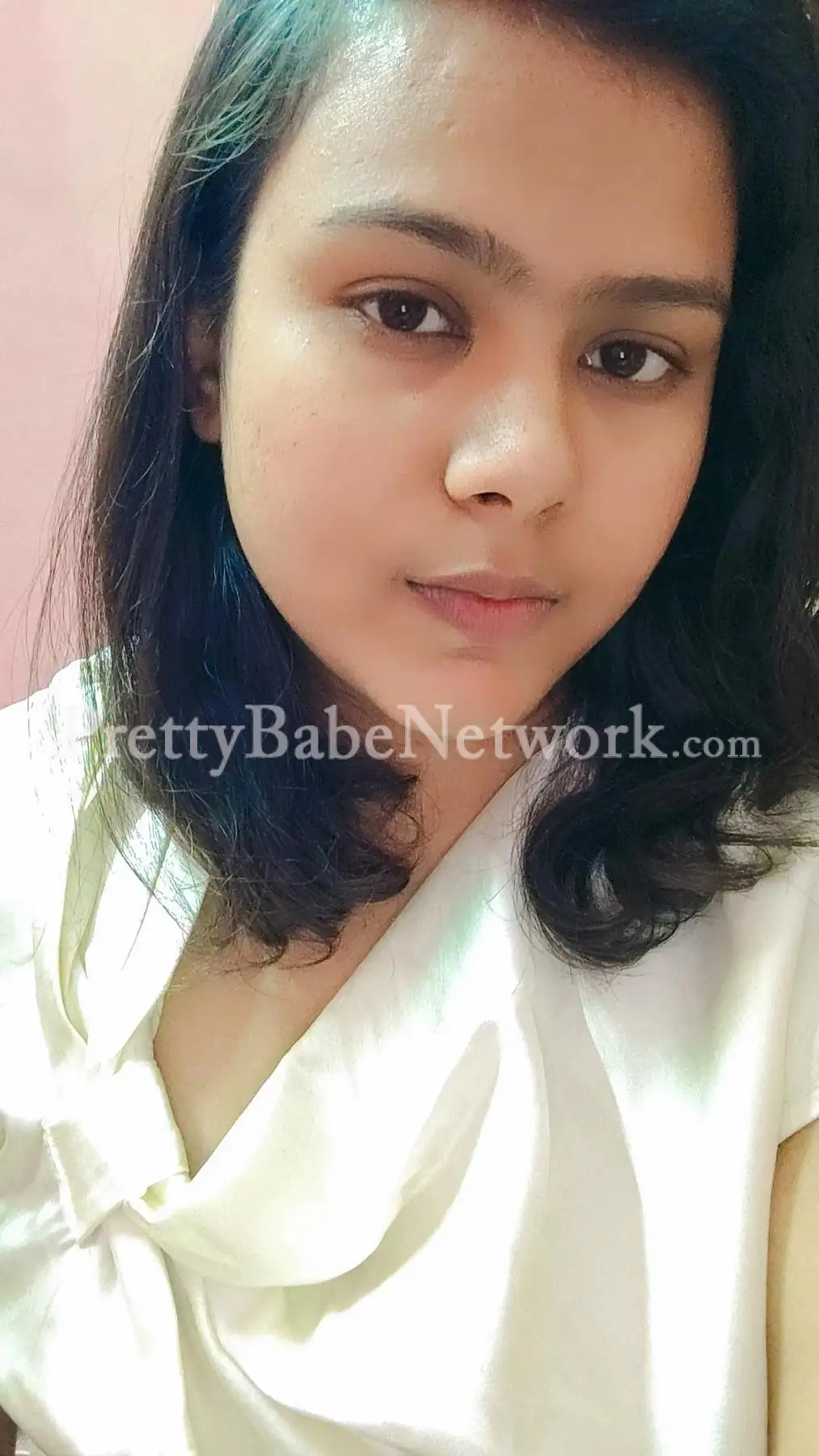 It's Me Radhika! Completely Independent Call Girl in Kolkata to Be Your Girlfriend