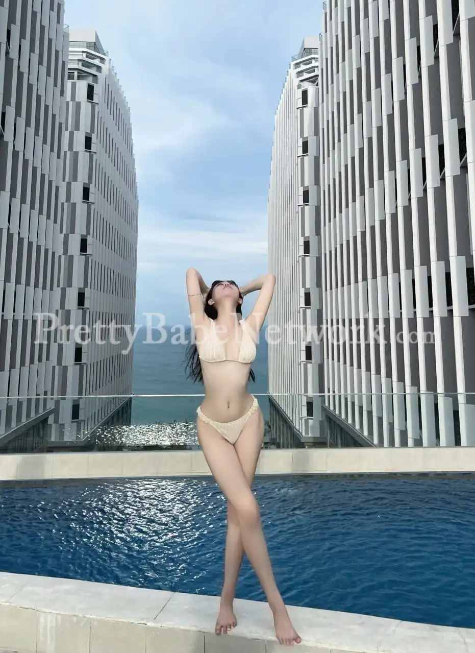 Young Seola Masseuse- Couple Friendly Korean Escort in Baguiati, Kolkata!