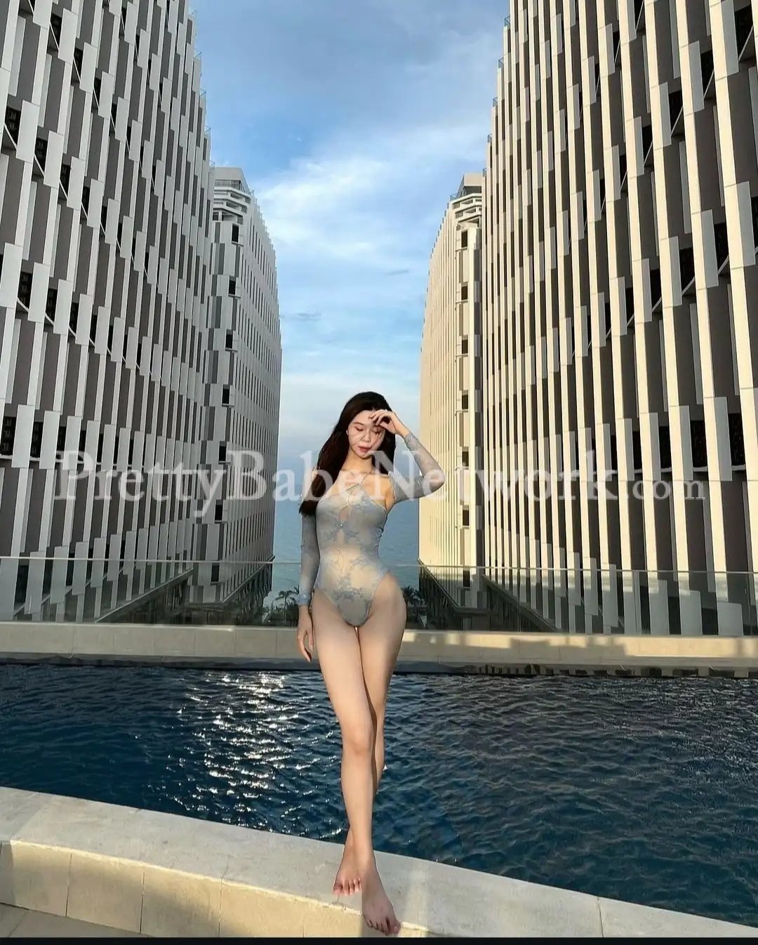 Young Seola Masseuse- Couple Friendly Korean Escort in Baguiati, Kolkata!