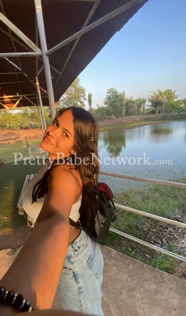 Young Noida Call Girl Tarika—College Escort for Ultimate Sexual Fun