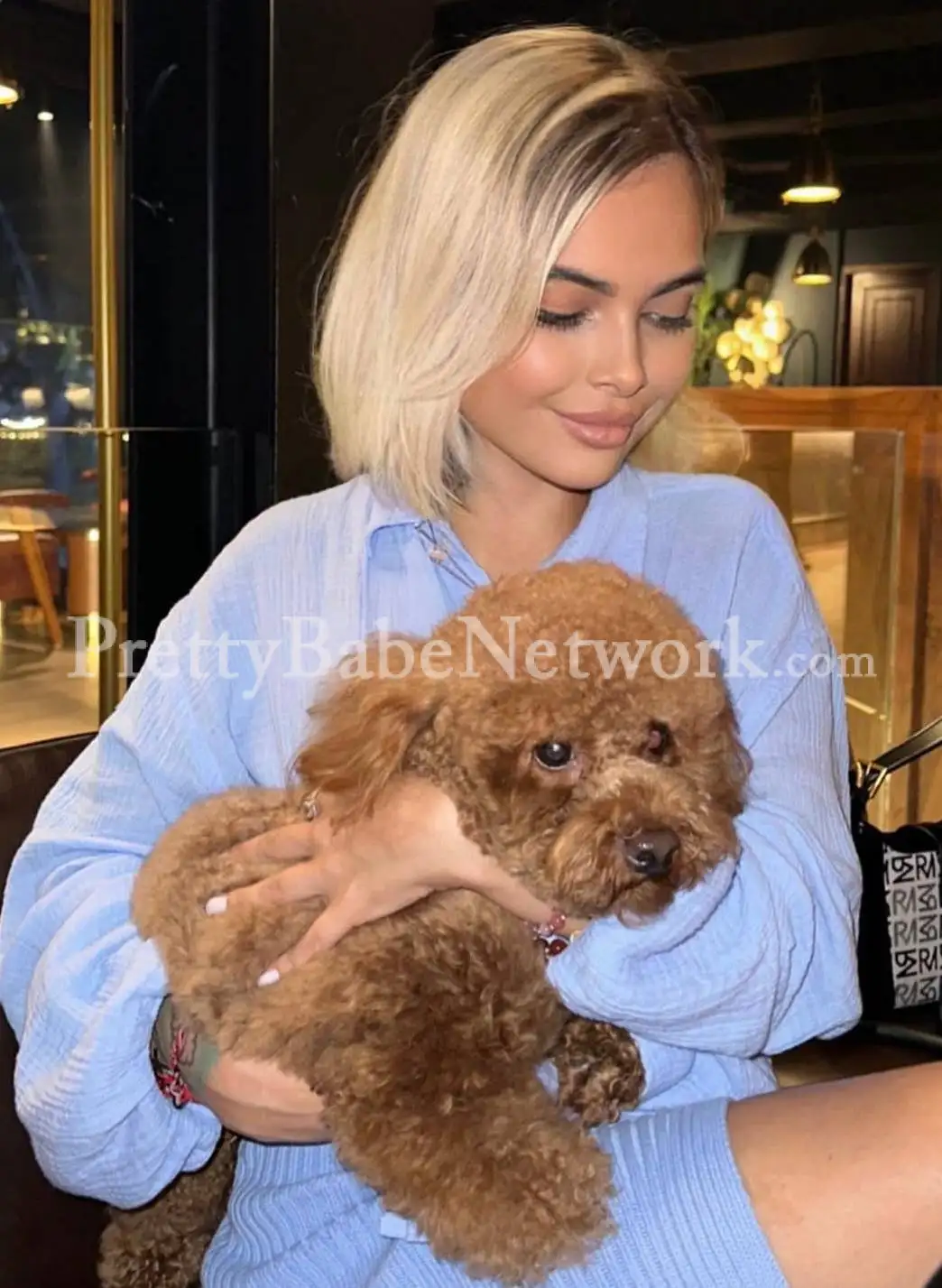 Hi, my name is Angel, my pictures are 100% real - I am college-going escort in Green Park