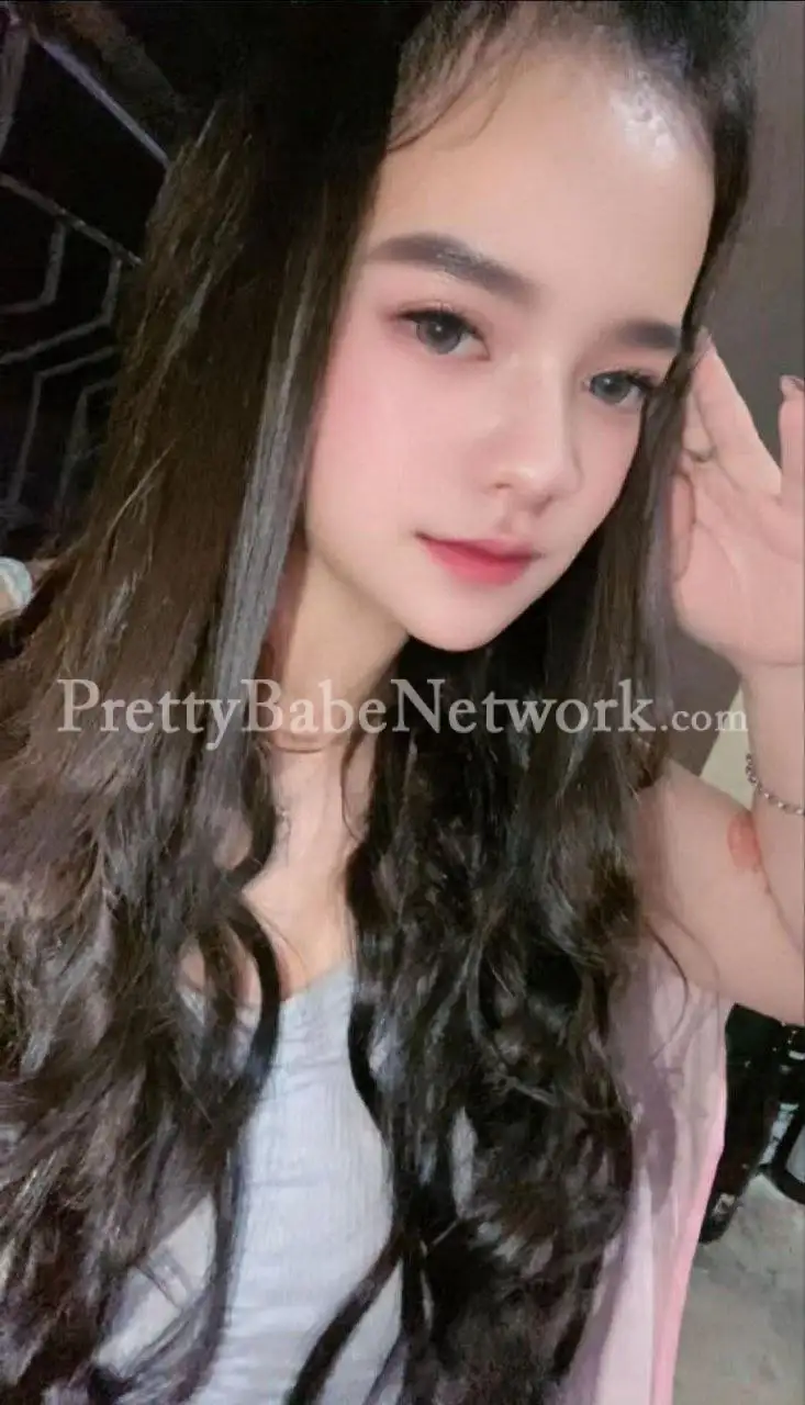 Meet Marikit, a 20-Year-old Young College-going Filipino Escort Girl