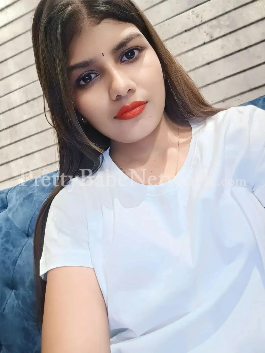 Local young sexy busty college-going call girls available in Adugodi, Bangalore, at a low price