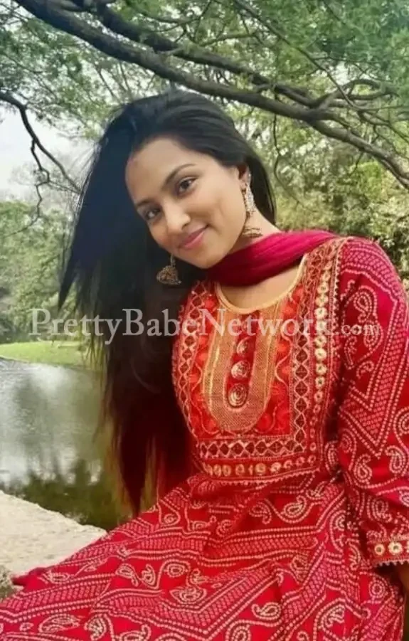 Mansi from Kolkata Bengali College Street Escorts- No Rush Sexual Encounters & GFE