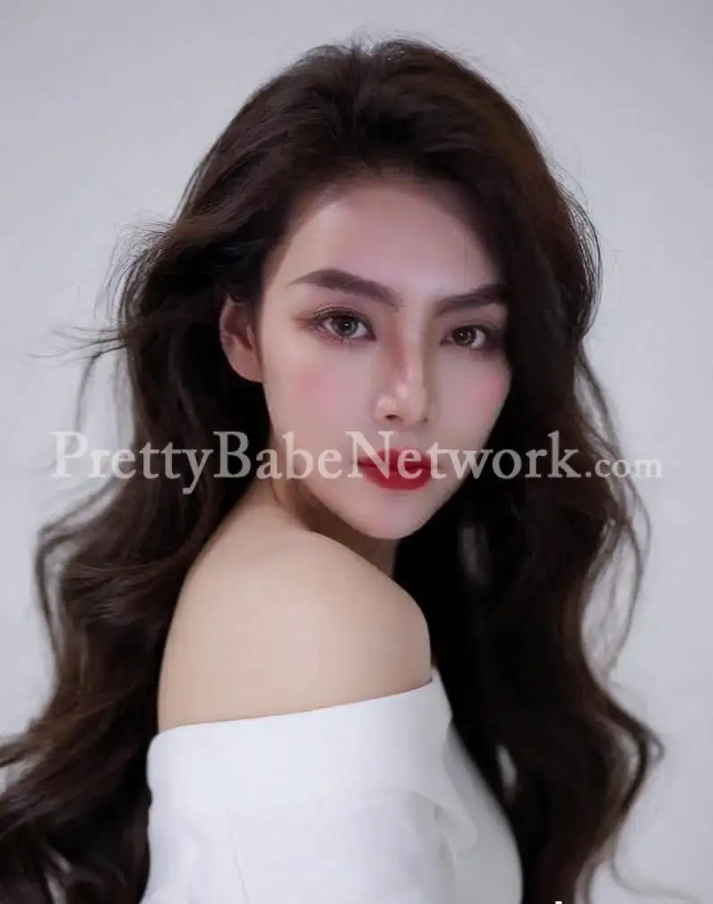 Massage & Sex Service Aisyah Insta Celeb Singaporean Masseuse Escort Sector 49