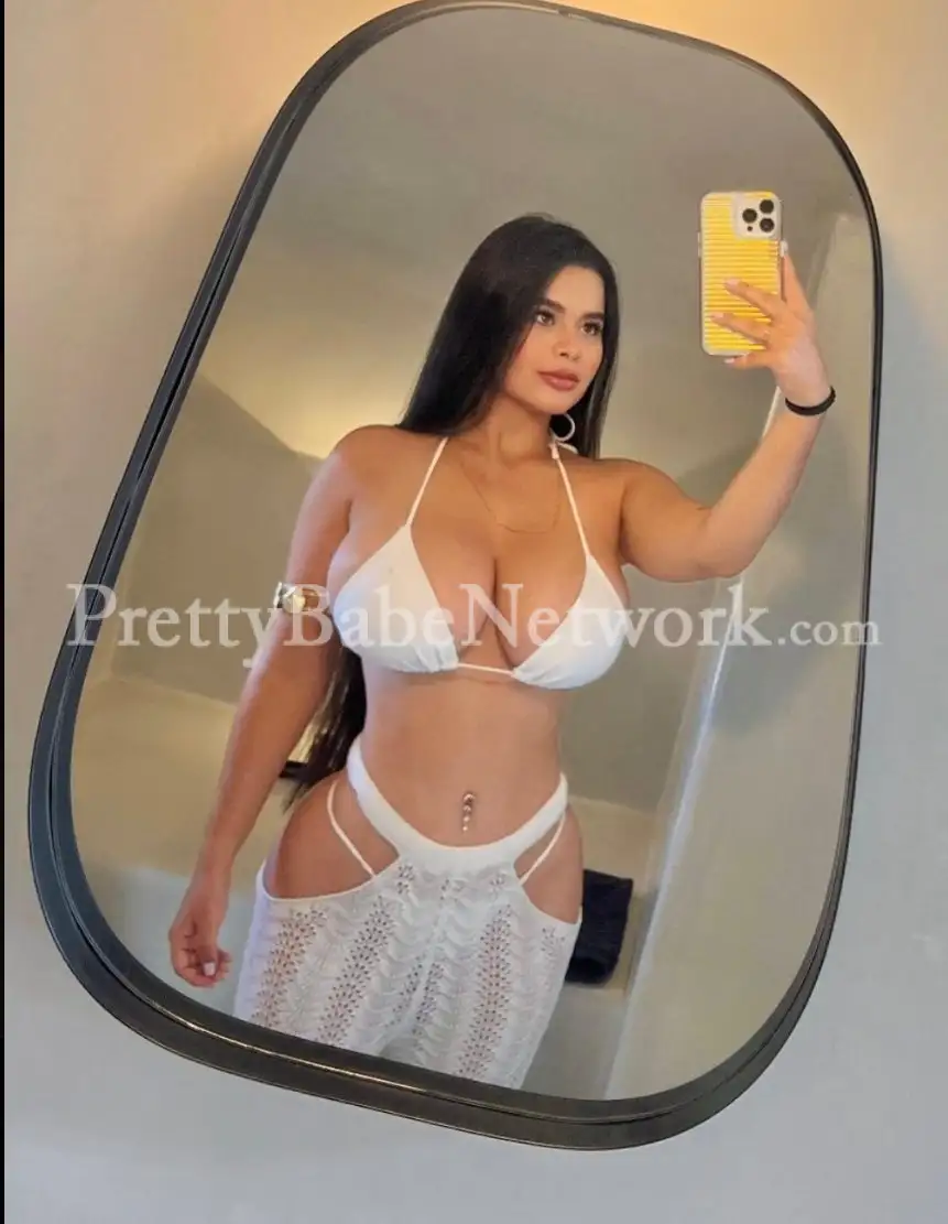 Celebrity Colombian Escort Caeli in Ambience Island Ready to Offer Sex Services