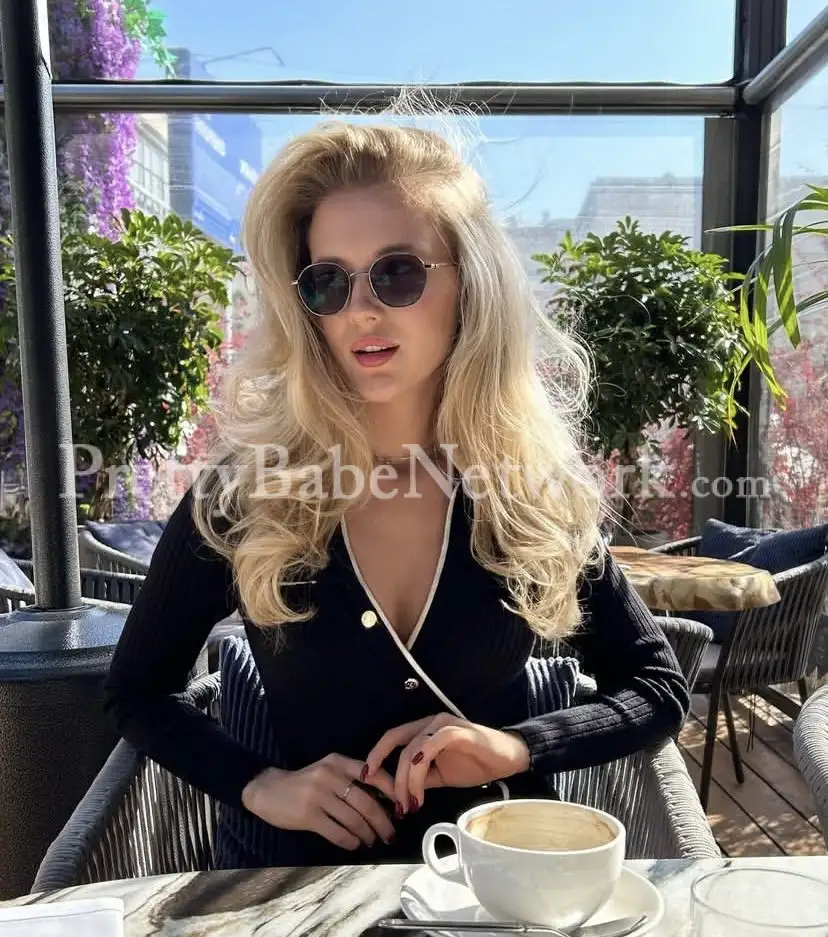 I am Lada, a Celebrity Russian Escort in Golf Links, Delhi. We Meet Soon