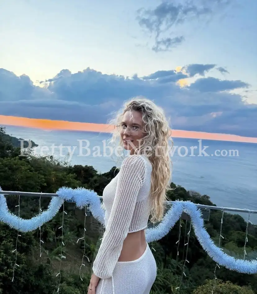 I am Lada, a Celebrity Russian Escort in Golf Links, Delhi. We Meet Soon