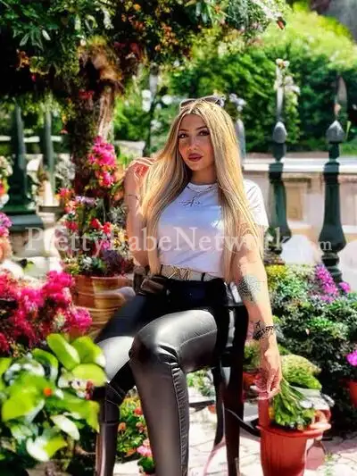 Australian Tattooed Escort Pauline Here in Kolkata! Westin Hotel Location