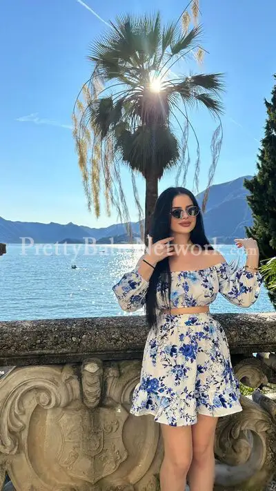 An International Traveler and Activist, Rozy—Celebrity Escort in Mumbai near Churchgate Road