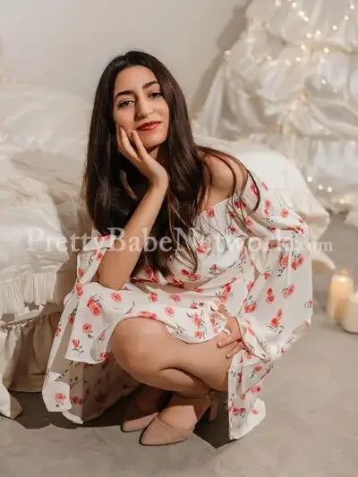 Bollywood Actress and Celebrity Escort Tulika for Luxurious Adult Entertainment