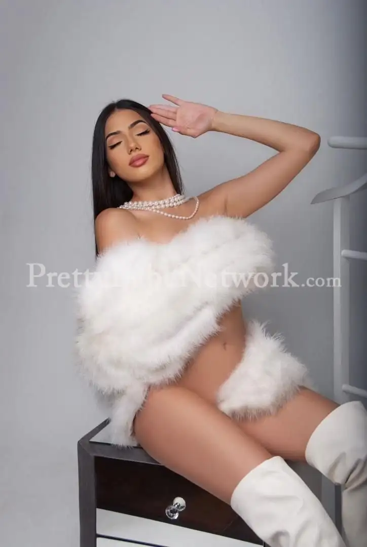 Independent 20-year-old Brazilian Escort in The Ashok Hotel Chanakyapuri, Delhi