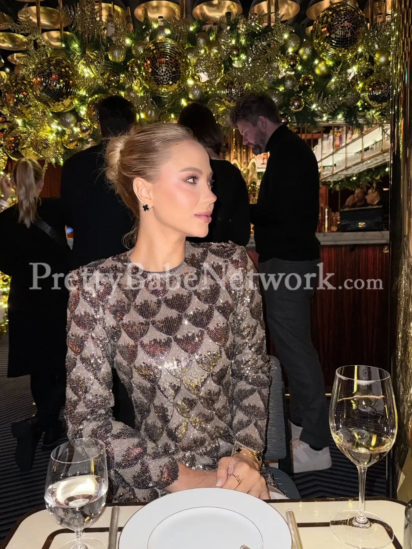 I'm Kasia - Polish Escort in Gurgaon Sector 31! Enjoy Wide Range of Hookup Services