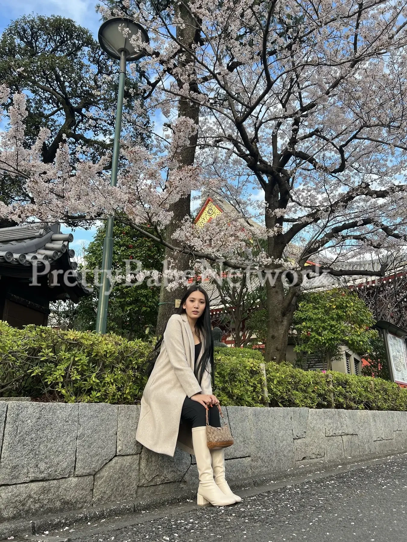 Malaysian Call Girl in Grand Hyatt, Gurgaon for Sensual Relaxation