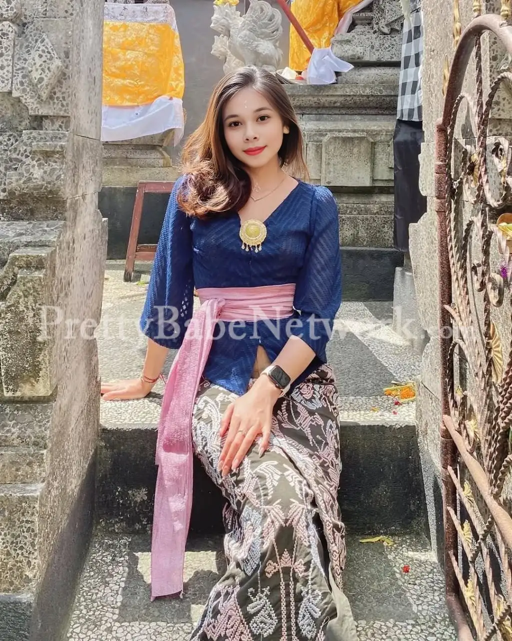 Meet with Me, I'm a Young Asian Here to Satisfy You - Indonesian escort in Delhi, Khan Market
