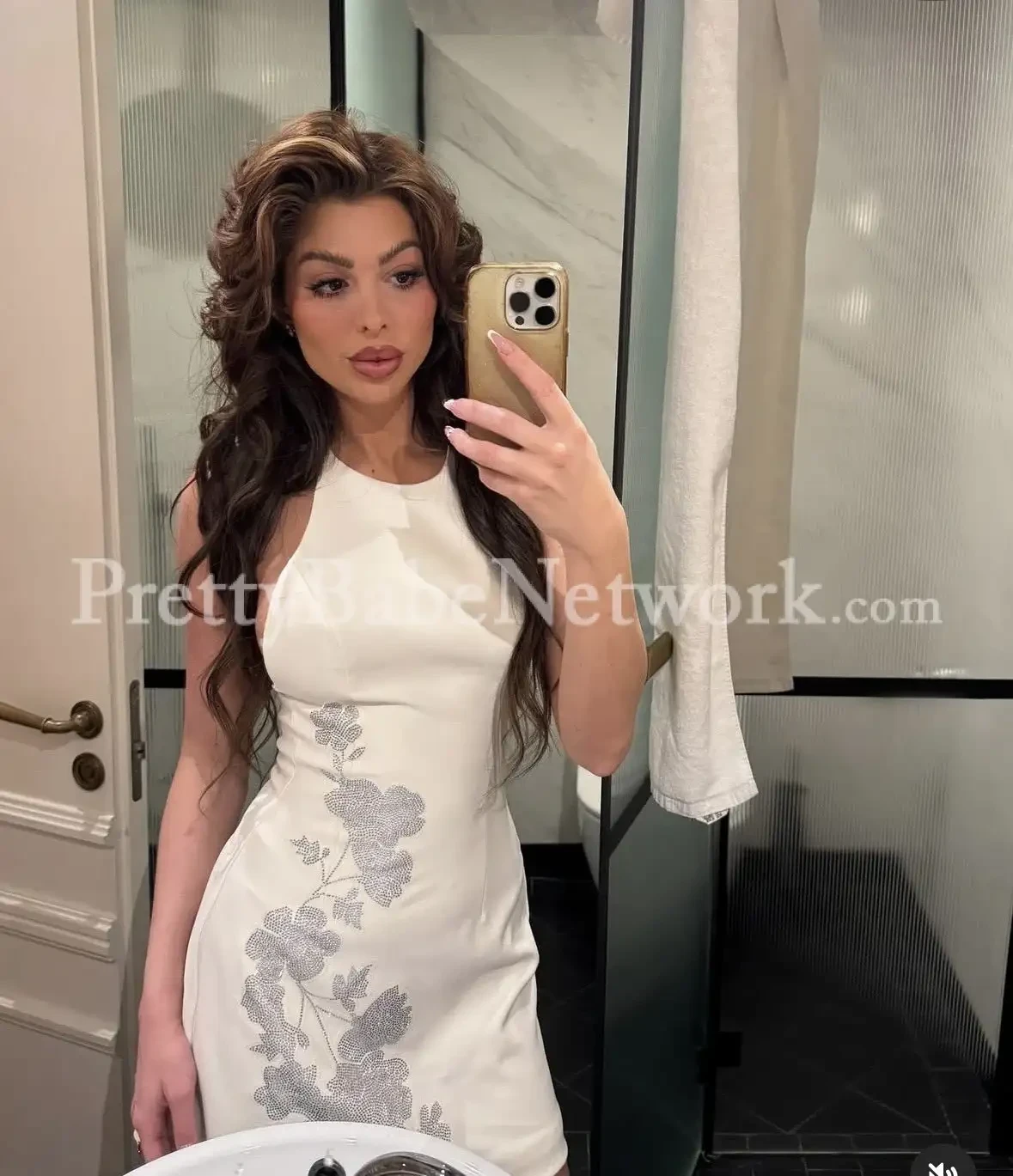 Vivienna - Exclusive Australian Escort near Golf Course Road, Gurgaon