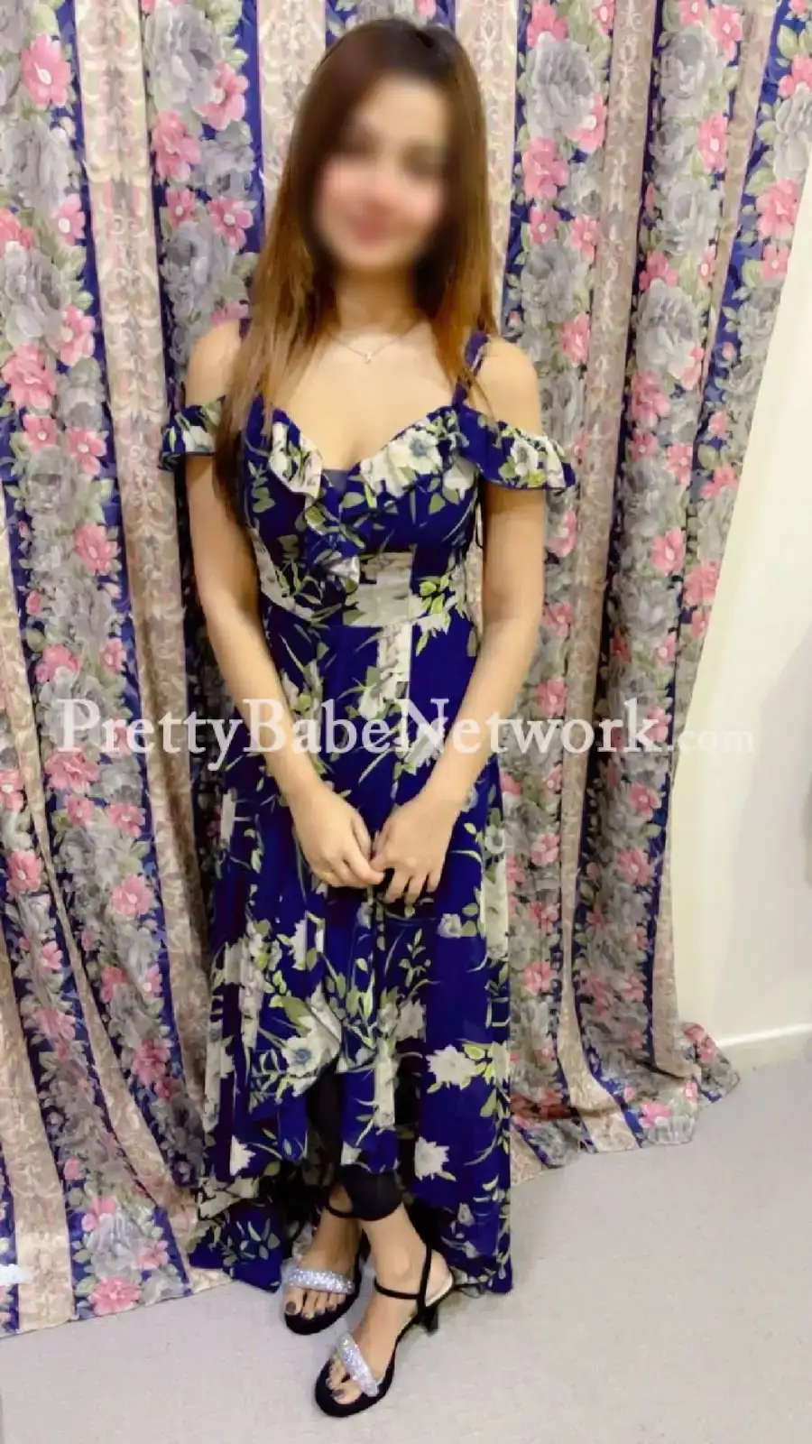Meet Neha, a 23-year-old attractive, fun, loving, and educated high-class escort in Adugodi, Bangalore 