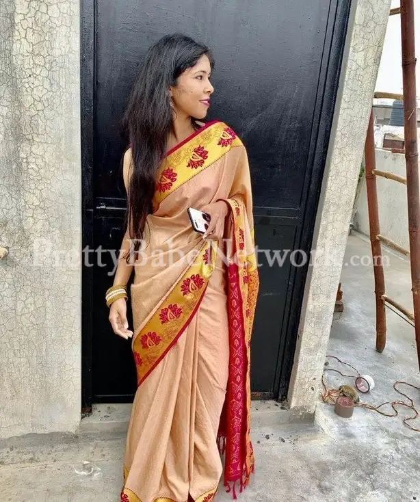 Traditional Beauty Aashna—High-Profile Escorts in Mumbai, Malad