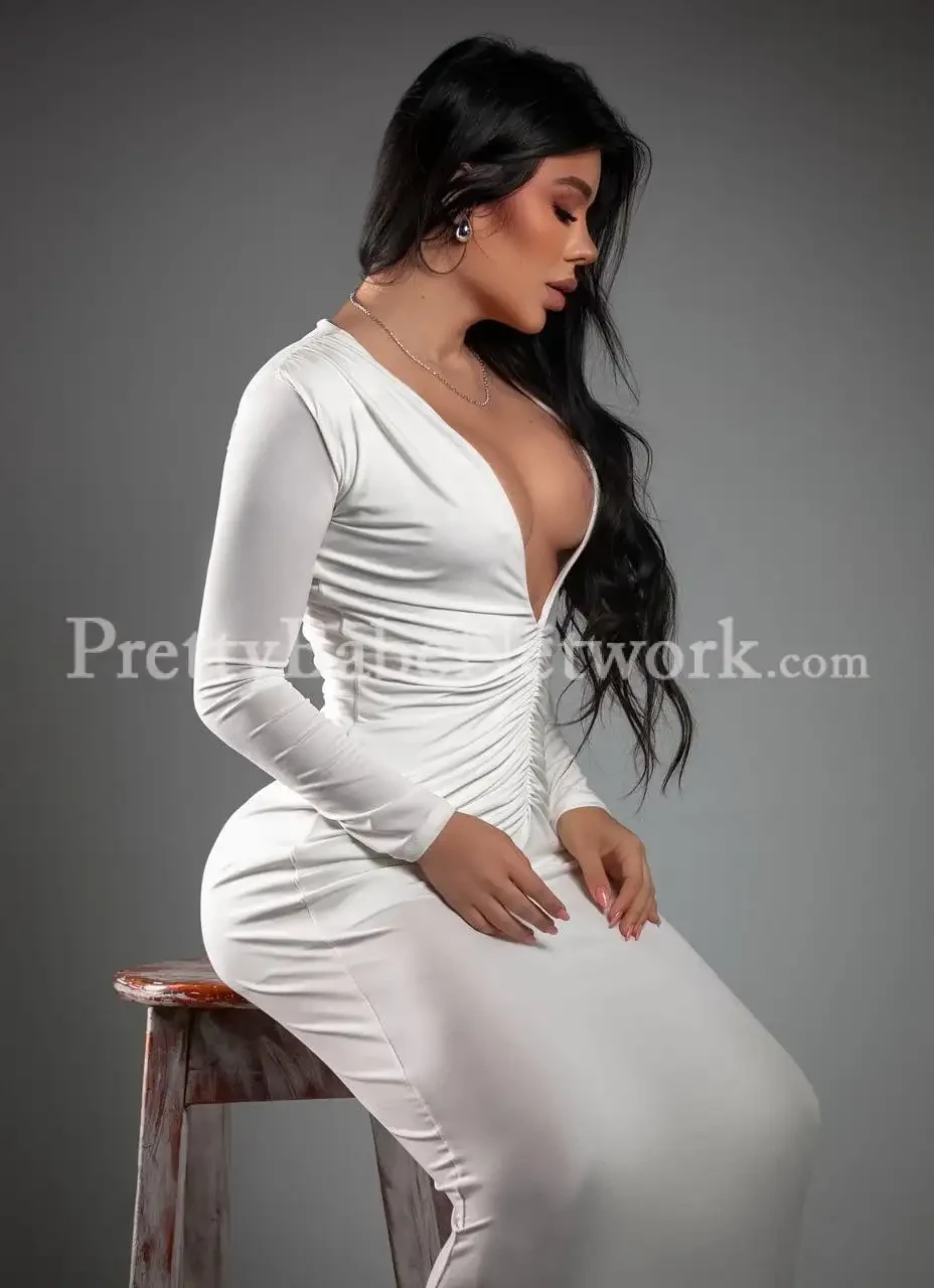 Clarice- New Spanish Escort in Kolkata Eager to Show You Excellent Blowjob Skills