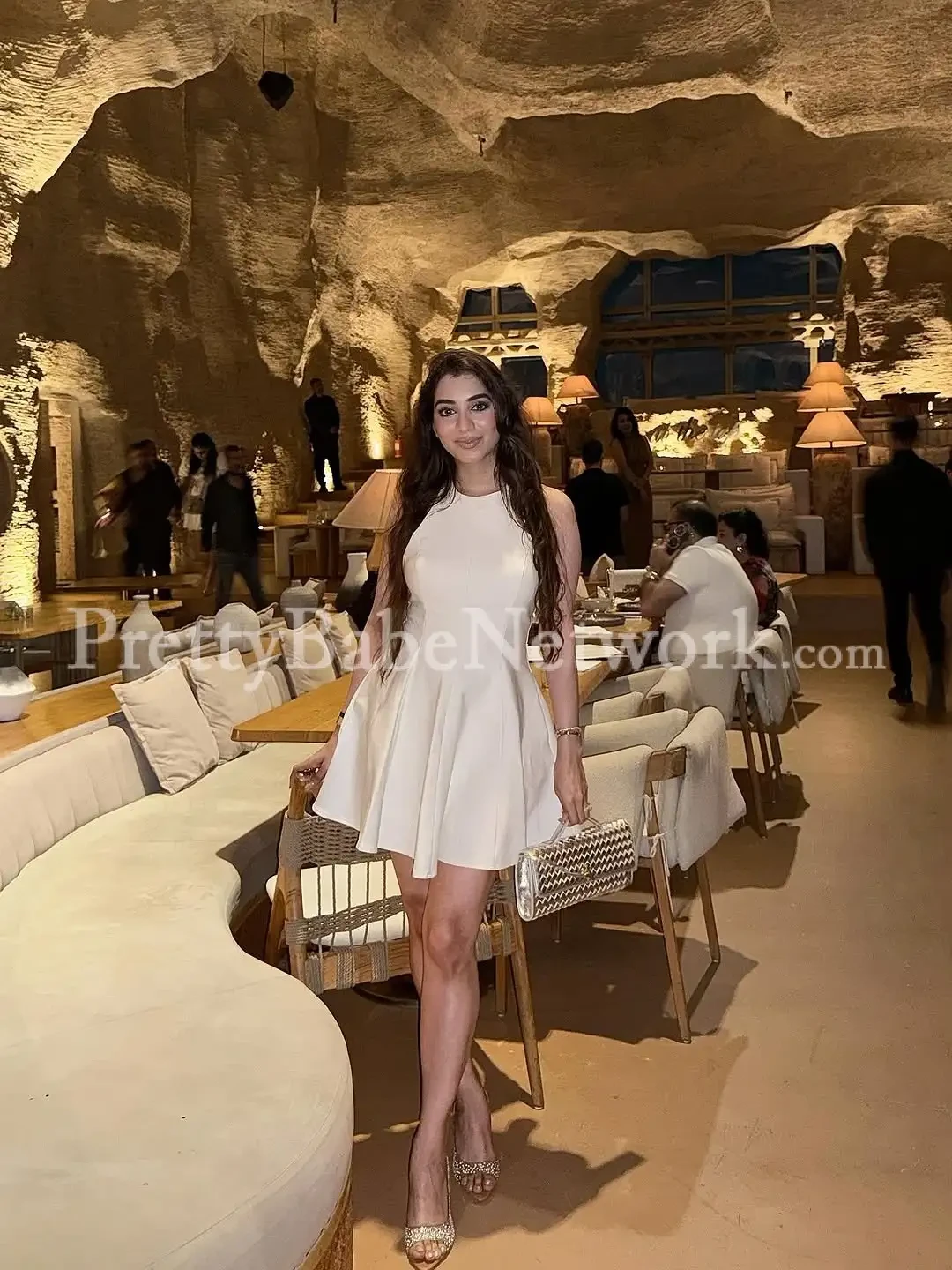 Jhanvi- High-Profile Escort near Ambience Island, Gurgaon! Enjoy Best Sex With Me