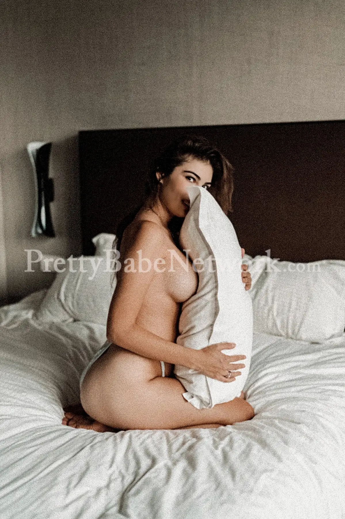 Danish Pornstar & Escort at Park Hotel, Kolkata Kirsten Offers Satisfying Sex Experiences