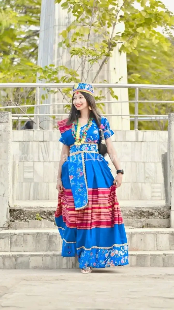 Nepali Call Girl Mahima in Sushant Lok Phase 2, Gurgaon Available for Men & Couples