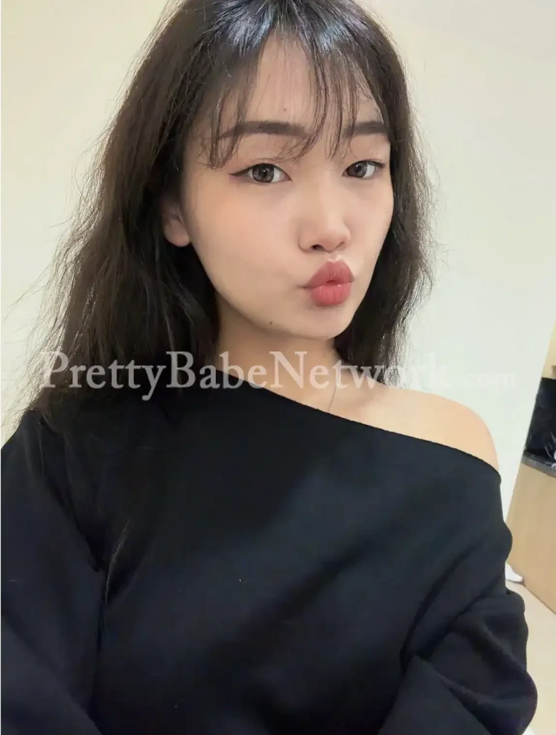 High-Profile Noida Escort Naira for Ideal Girlfriend Experience