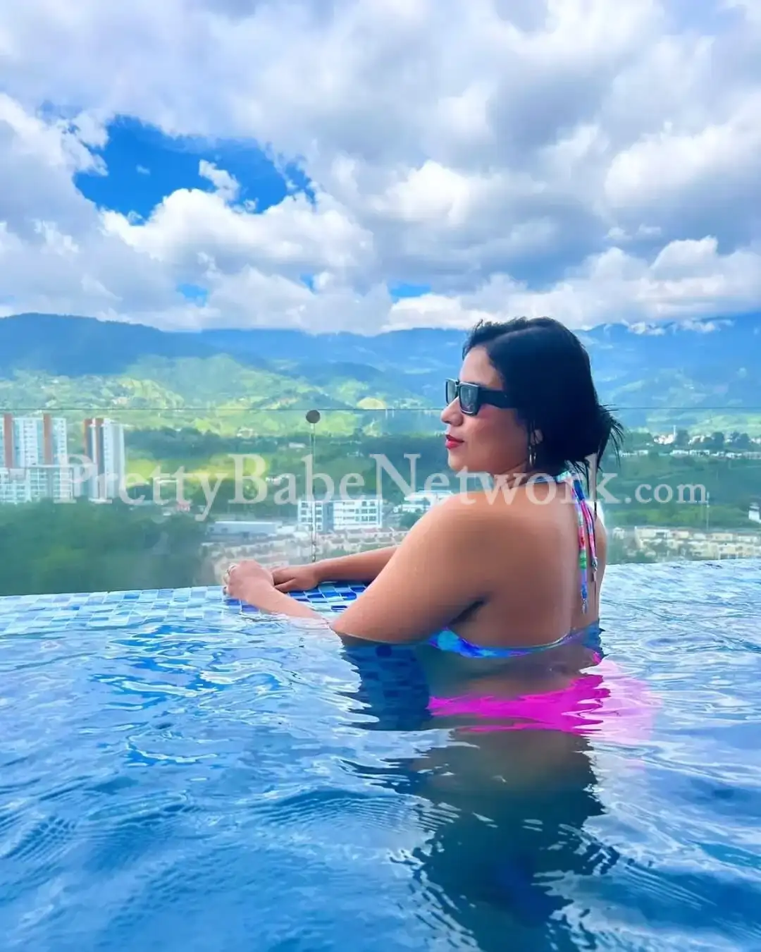 Enjoy Your Time with High-Profile Call Girl Navika For 5-Star Hotel Sex
