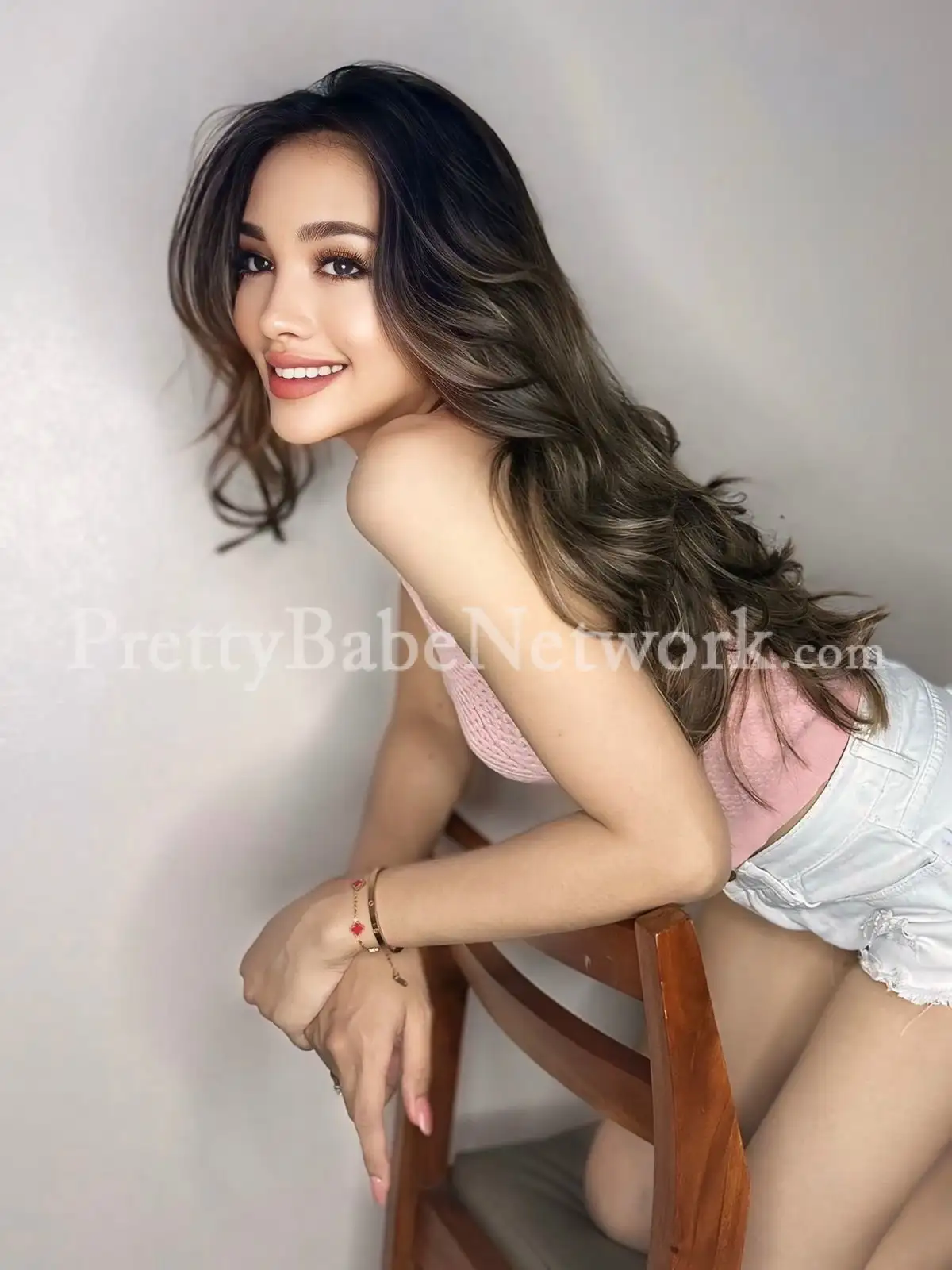 Plan Your Sex Date With Samiyah- Indonesian Masseuse Escort in DLF Phase 5, Gurgaon