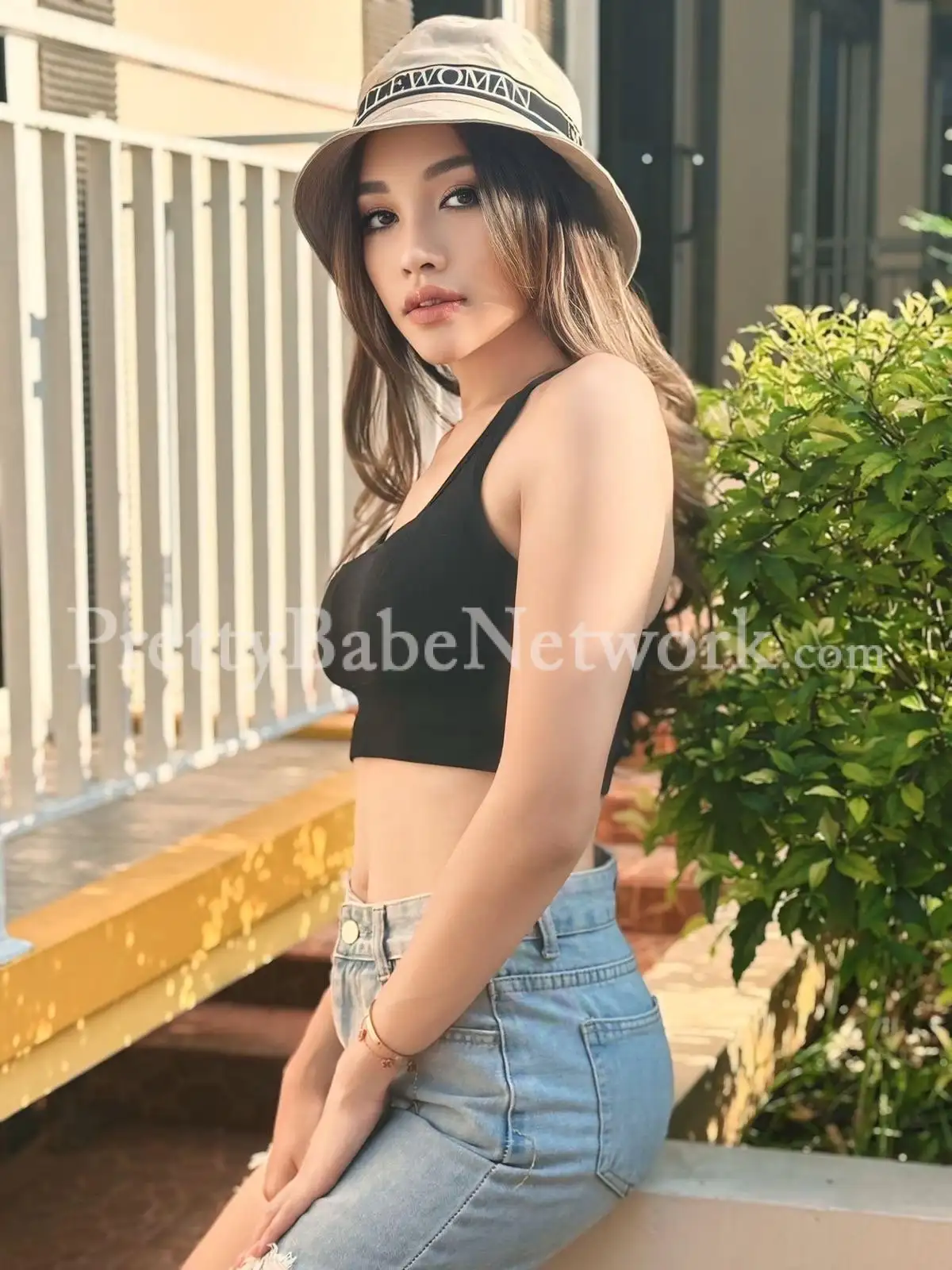 Plan Your Sex Date With Samiyah- Indonesian Masseuse Escort in DLF Phase 5, Gurgaon