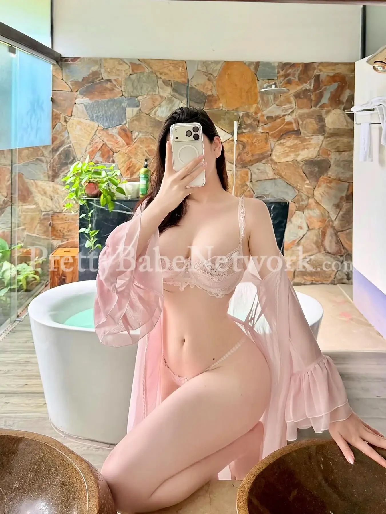 South Korean Escort Girl Han-na For the First Time in Howrah, Kolkata