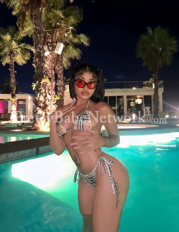 Book a lustful busty African black model escort in HSR Layout, Bangalore  for a fantastic erotic night