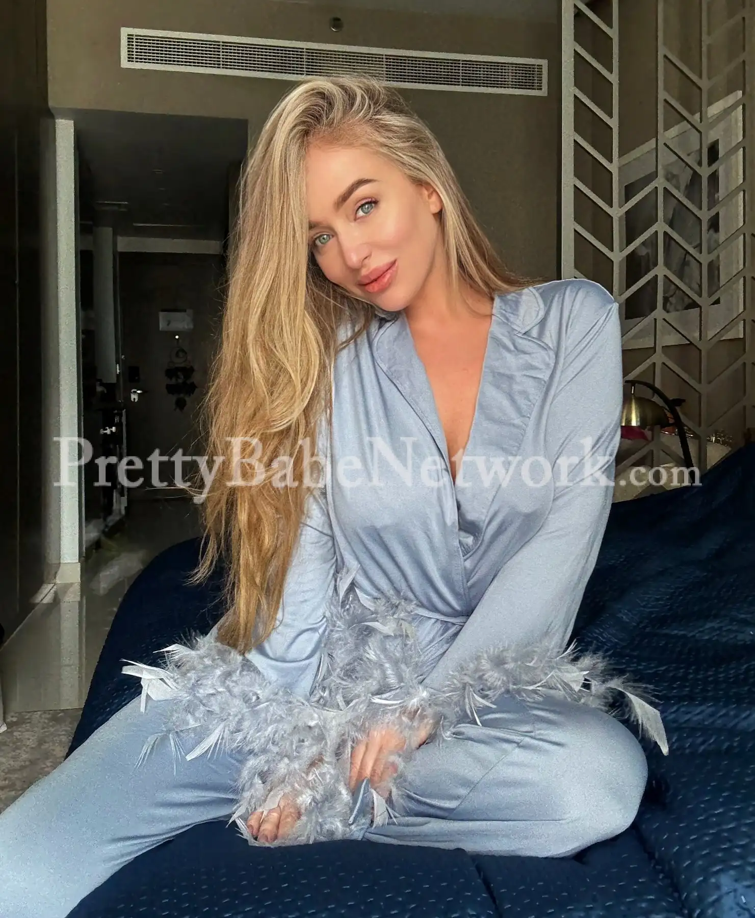 Meet Antuanna - A Model Polish Escort New in Gurgaon near Nirvana Country