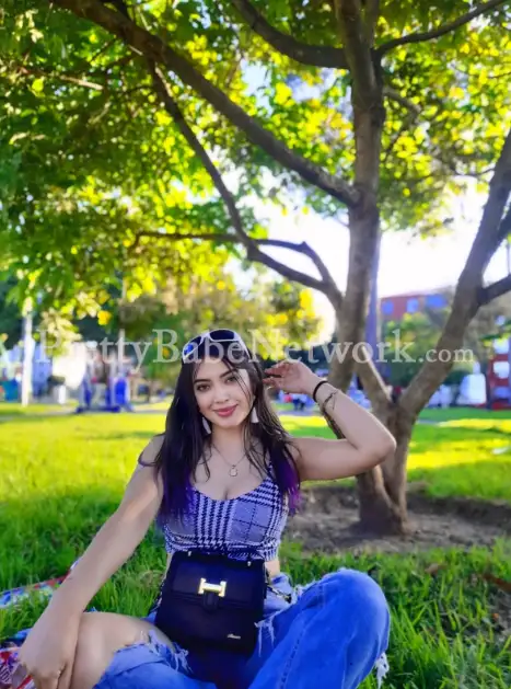 Beautiful Noida Model Escort Bhavika for High-Grade Dating and Passionate Sex